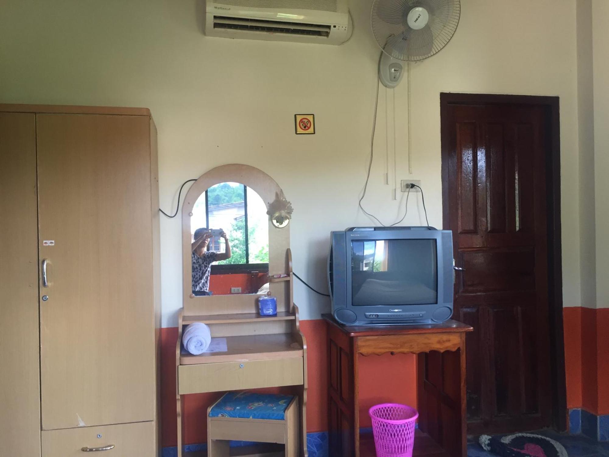 Oudomphone Guesthouse 2 Ban Houayxay Exterior foto